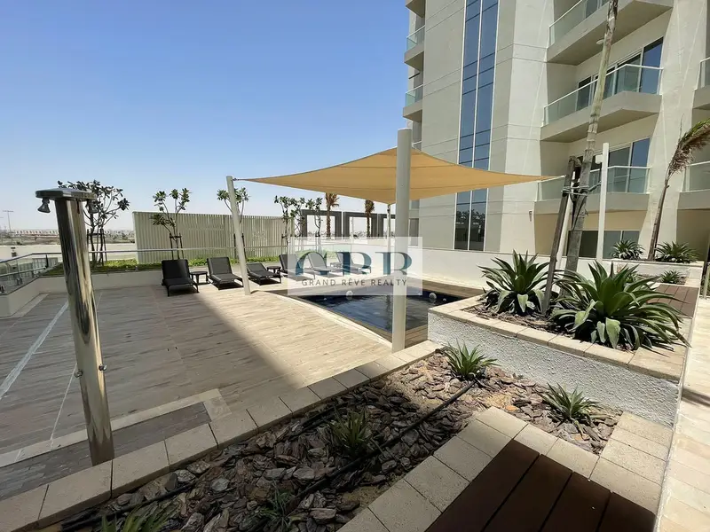 Chiller Free | Fully Furnished | Prime Location
