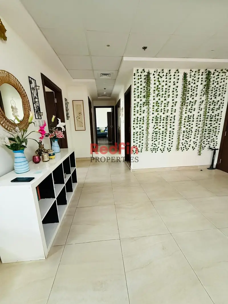 Large 2 BHK /Ready To Move / Closed Kitchen / Metro View/