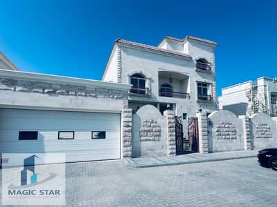 6 Bedroom Villa for Rent in Khalifa City, Abu Dhabi - IMG_9421. jpg 6 Bedroom Villa for Rent in Khalifa City, Abu Dhabi - IMG_9421. jpg