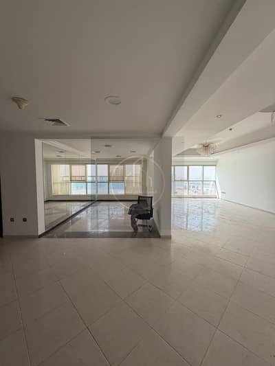 5 Bedroom Flat for Rent in Al Khan, Sharjah - WhatsApp Image 2026-10-13 at 3.40. 04 PM. jpeg 5 Bedroom Flat for Rent in Al Khan, Sharjah - WhatsApp Image 2026-10-13 at 3.40. 04 PM. jpeg