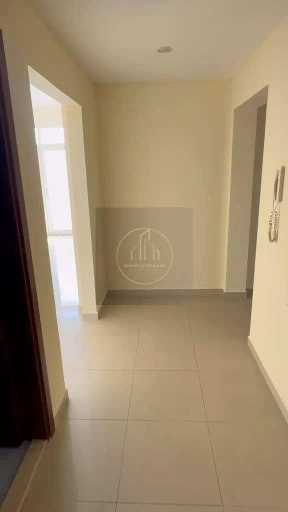 5 08_Entrance_Hall. jpg