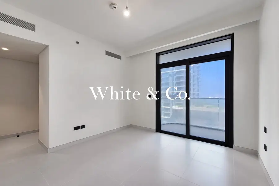 2 Bedroom | Dual Views | Twin Balconies