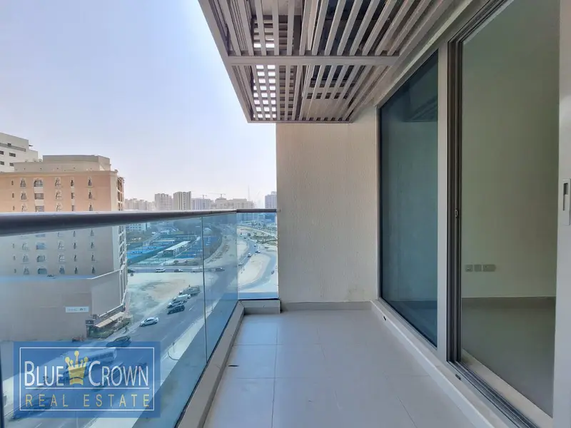 2 Bedroom Ideal Family Home with Easy Metro Access
