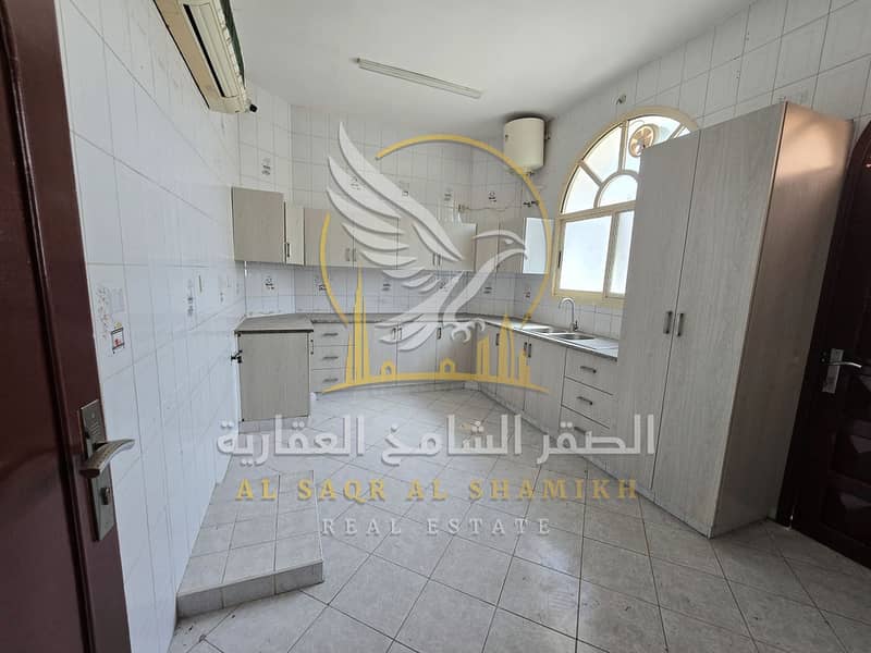 18 apartment-for-rent-1-bedroom-alqlyah-alsharqh-property-17. jpg