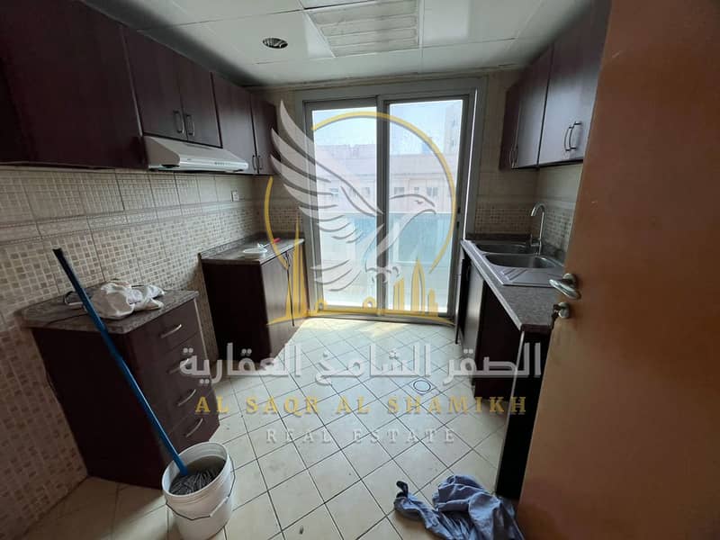11 apartment-for-rent-property-04. jpg