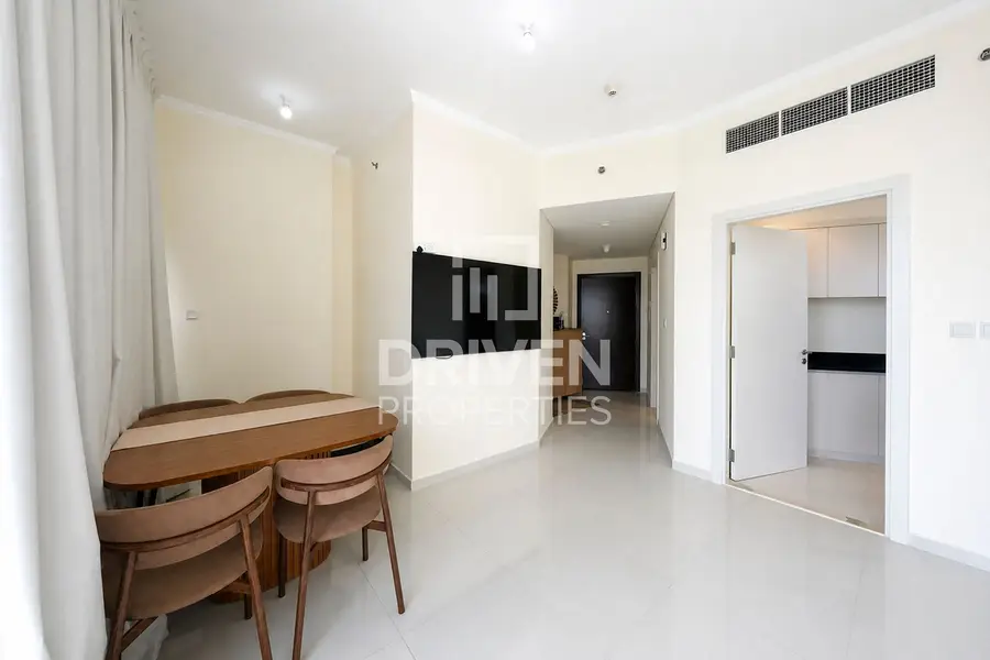 Rented | Spacious | Golf View | High Floor