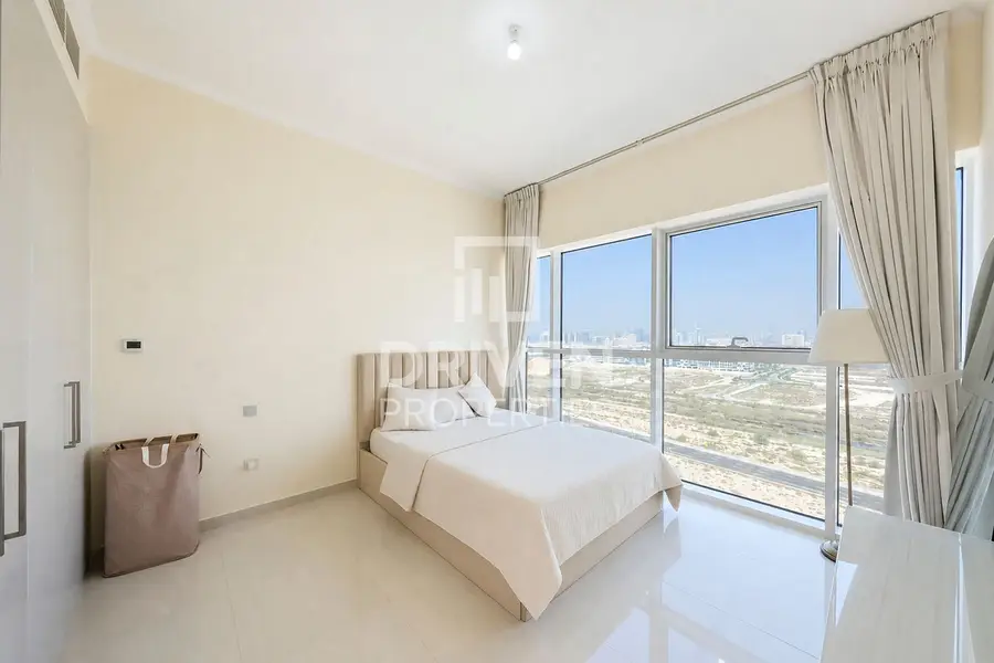 Rented | Spacious | Golf View | High Floor