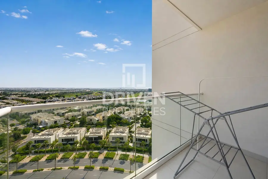Rented | Spacious | Golf View | High Floor