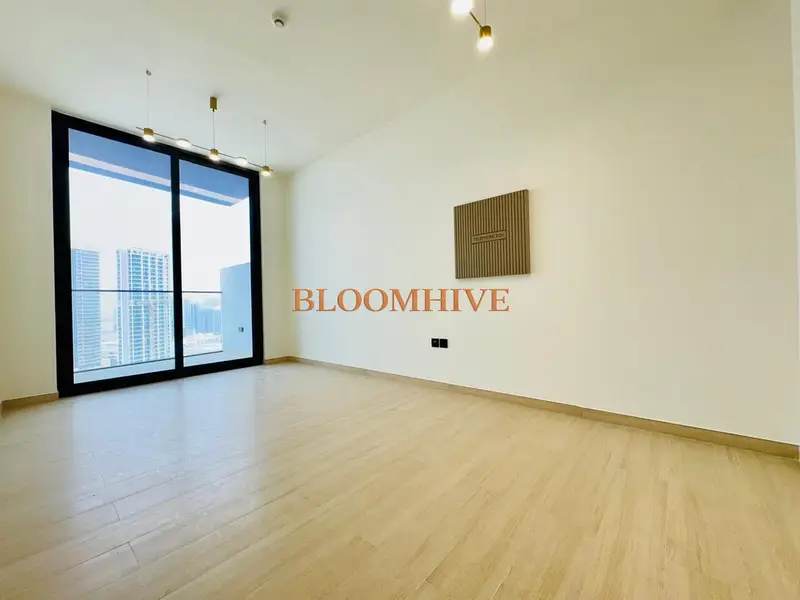 BEST DEAL IN LOWEST PRICE 3BR HIGHER FLOOR @105K ONLY