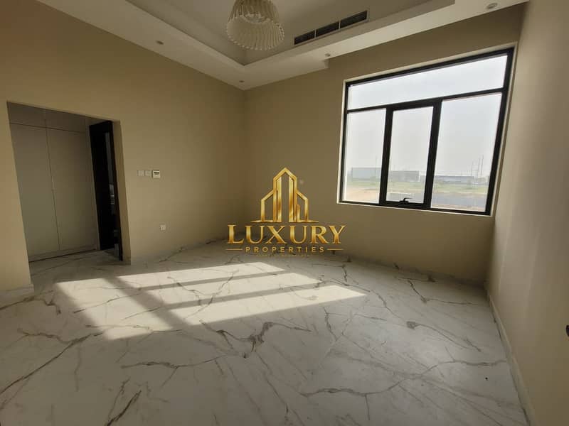 5 Luxury 4-Bedroom Villa for Rent in Hoshi Sharjah