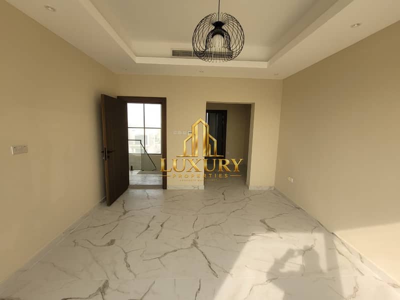 15 Luxury 4-Bedroom Villa for Rent in Hoshi Sharjah