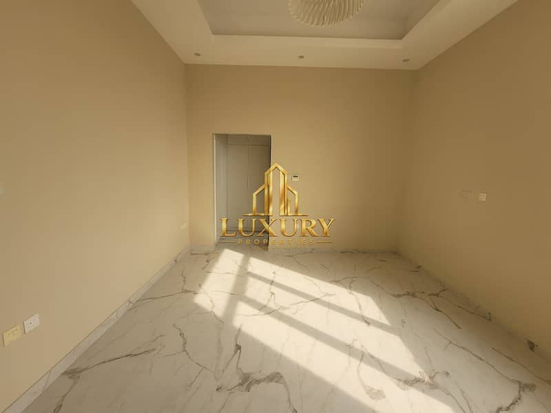 18 Luxury 4-Bedroom Villa for Rent in Hoshi Sharjah