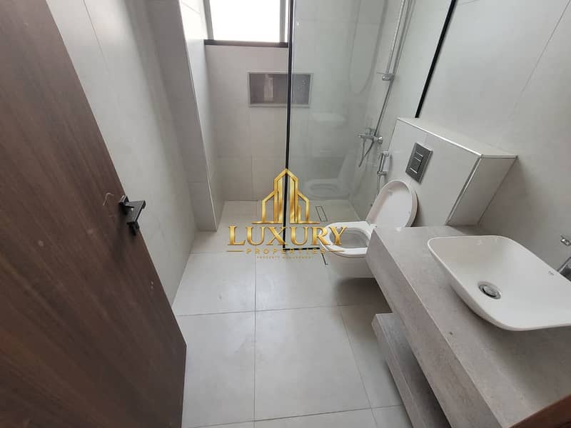 20 Luxury 4-Bedroom Villa for Rent in Hoshi Sharjah