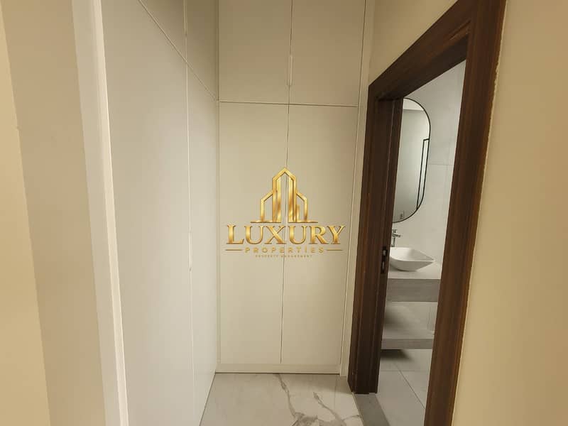 21 Luxury 4-Bedroom Villa for Rent in Hoshi Sharjah