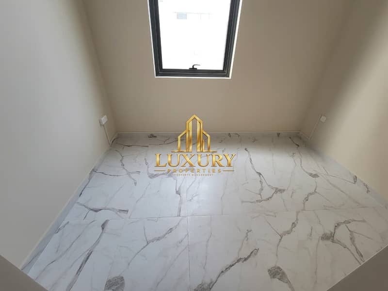 23 Luxury 4-Bedroom Villa for Rent in Hoshi Sharjah