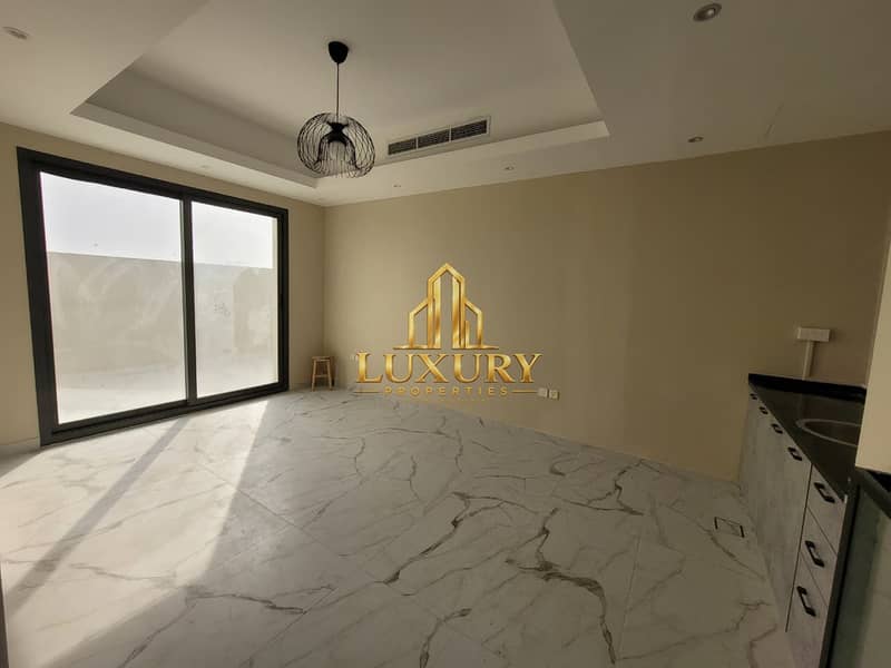 25 Luxury 4-Bedroom Villa for Rent in Hoshi Sharjah