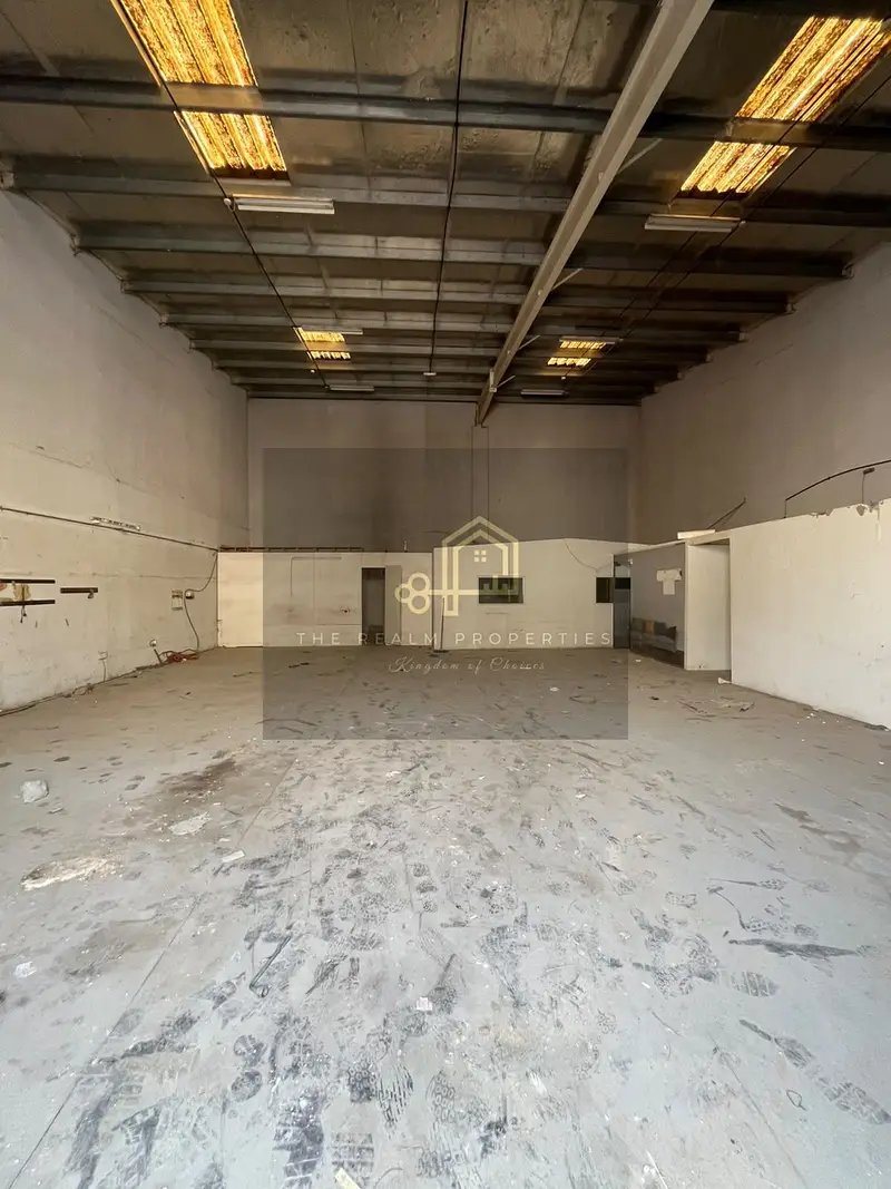 **DEAL**4363 SQFT WAREHOUSE IN AL QUSAIS INDUSTRIAL 2