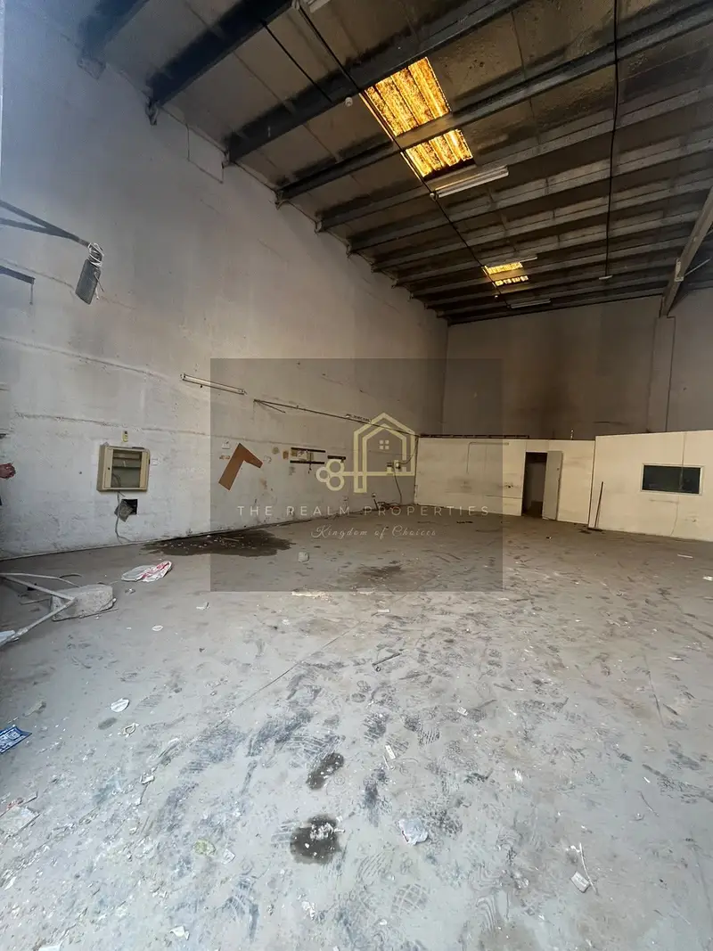 **DEAL**4363 SQFT WAREHOUSE IN AL QUSAIS INDUSTRIAL 2