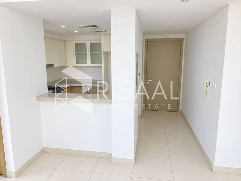 8 03-kitchen-and-entry. jpg