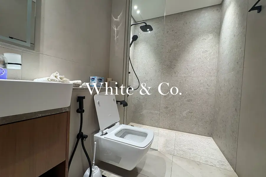 PENTHOUSE UNIT | PRIVATE POOL | TOP FLOOR