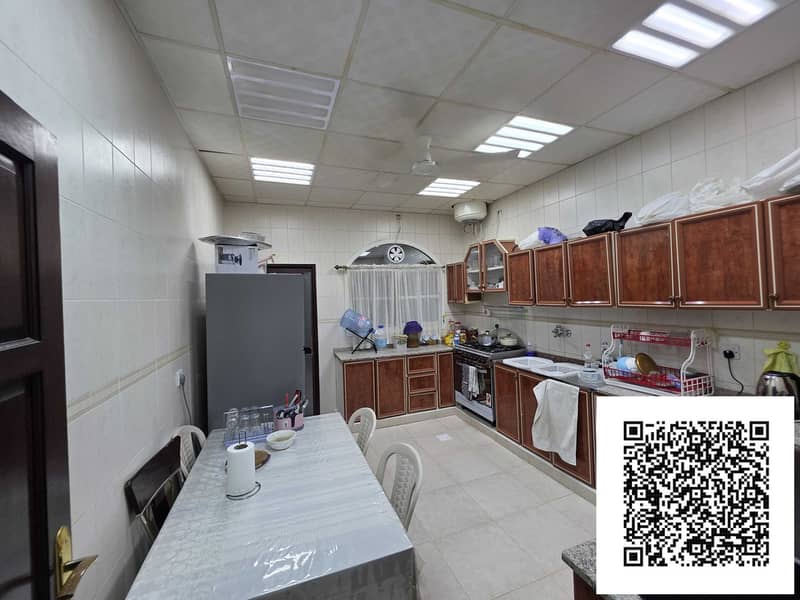 8 b3505be5-2a96-4e8a-aeeb-dce81f1a7c4a. jpg