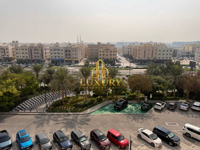 Luxury 1-Bedroom Apartment for Rent High Floor | Road View Luxury 1-Bedroom Apartment for Rent High Floor | Road View
