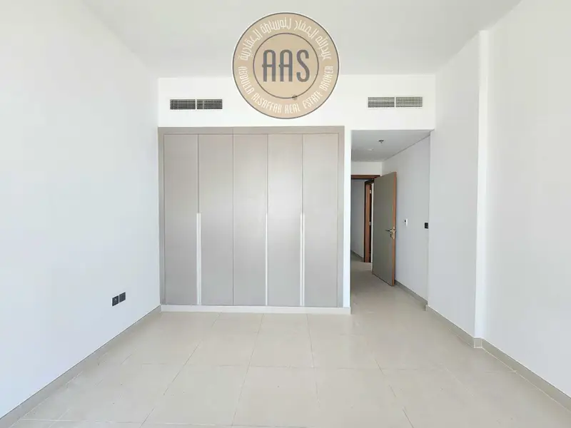 ONE MONTH FREE | LUXURY 3BR APARTMENT WITH MAIDS | BIG LAYOUT | RENT ONLY 144,990 AED/YEAR