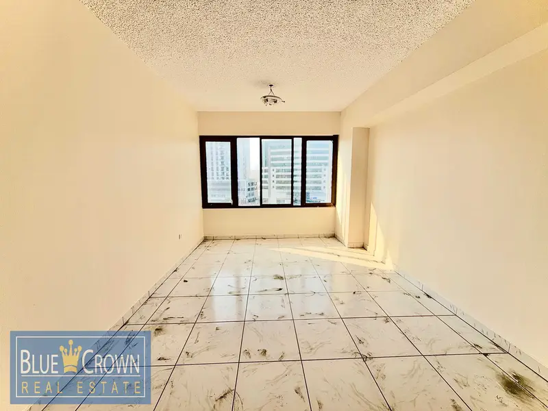 0%Commision: Bright Unit: Spacious 3BHk+ Store: Near Metro