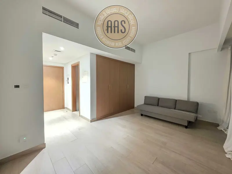 Modern Studio With Huge Terrace Rent 50k