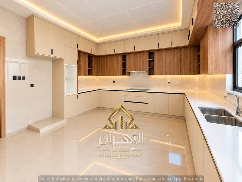 4 مطبخ عصري دافئ بإضاءة طبيعية. jpg