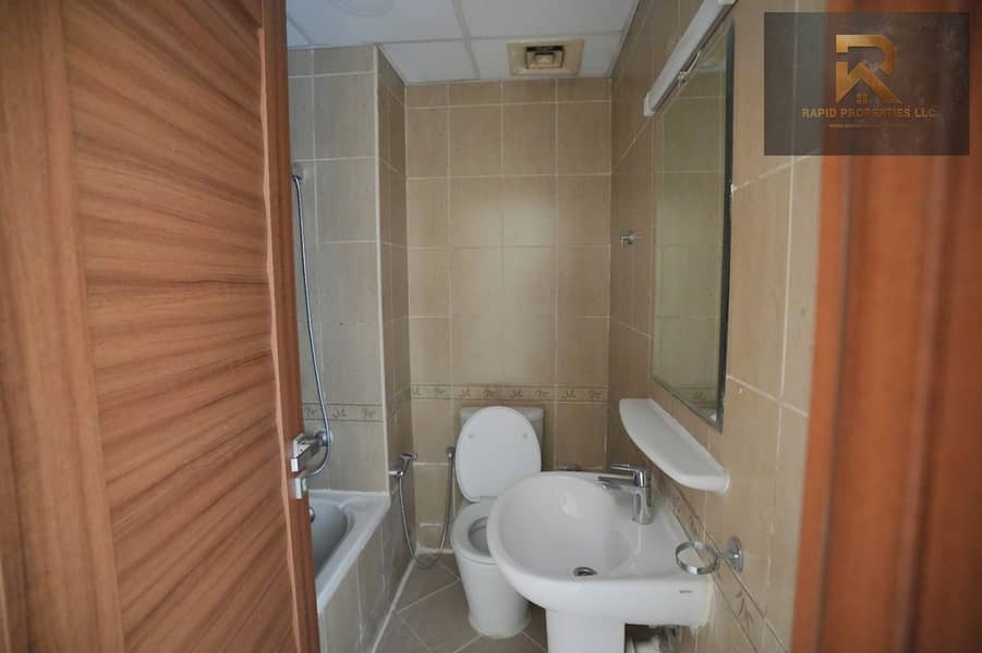 9 Washroom. 2. jpeg