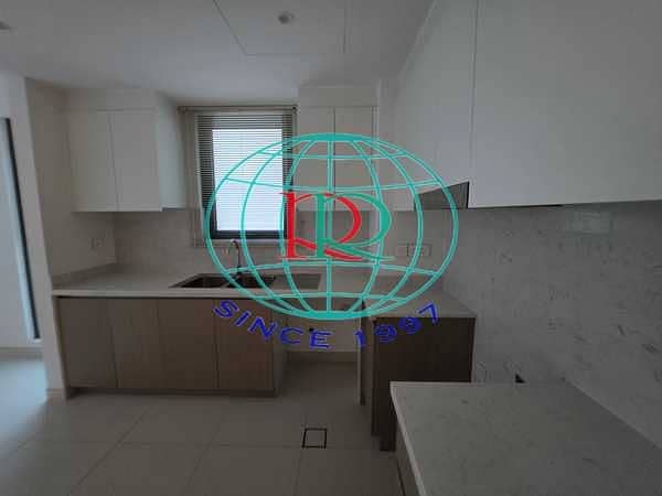 11 DbukbwMaK5hHeFK35skLuYL6iXYRlBbZW61ahPQE_4_11zon. png
