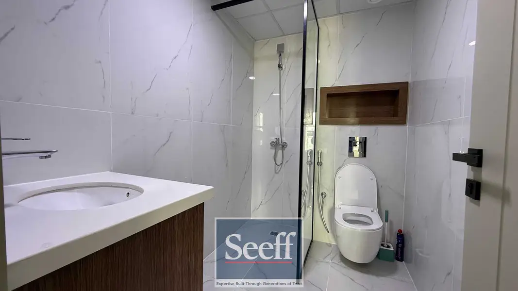 Fully Furnished |Low Floor | 1Bed| Ready to Move In