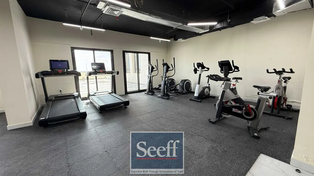 Fully Furnished |Low Floor | 1Bed| Ready to Move In