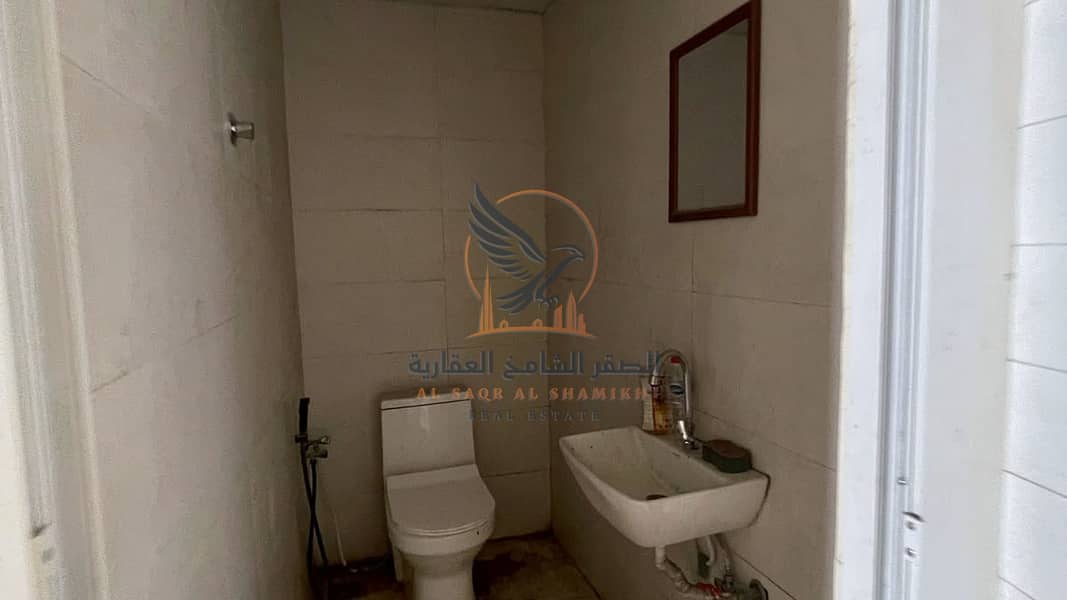 11 مستودع-للا-يجار-1-غرف-الجرف-الصناعية-3-عجمان-صورة-العقار-10. jpg