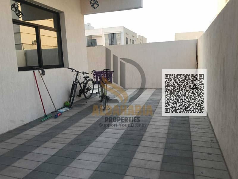 6 8db573c5-de20-4c60-aa92-682fb23d49c9. jpg