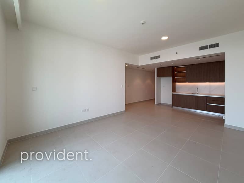 Unfurnished | High Floor | Multiple Cheques