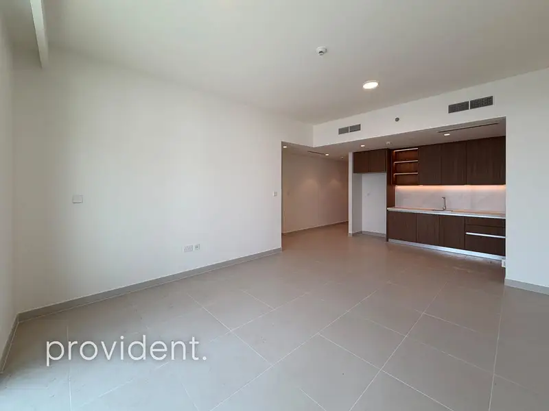 Unfurnished | High Floor | Multiple Cheques