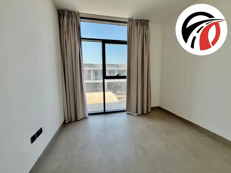 Single Row 3Bed+Maid Room Villa | Private Garden | Near Amenities