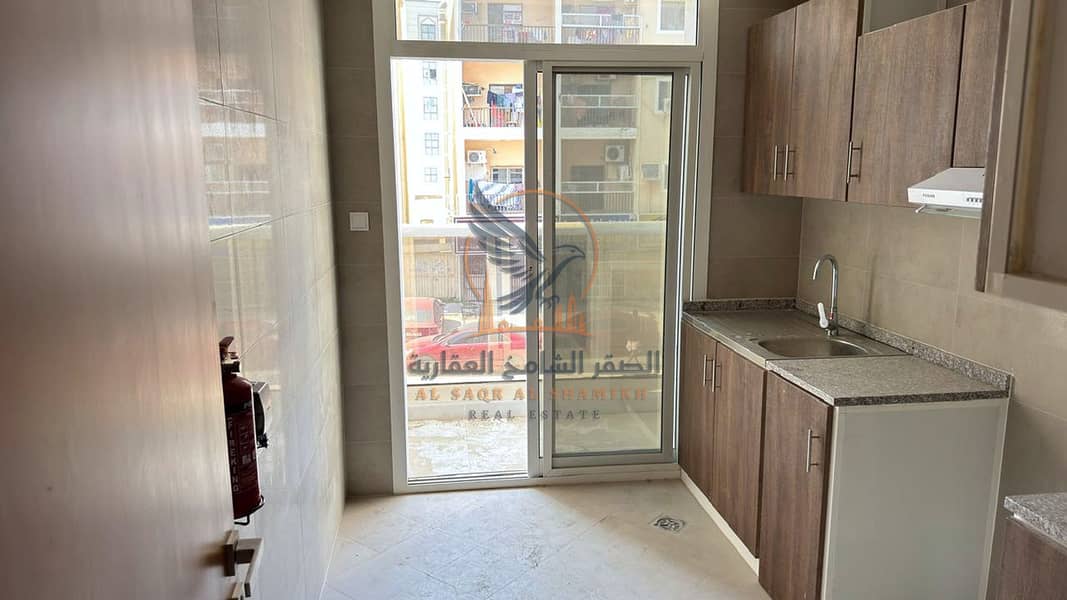 18 غير-مفروش-للا-يجار-2-غرف-الكورنيش-عجمان-صورة-العقار-02. jpg