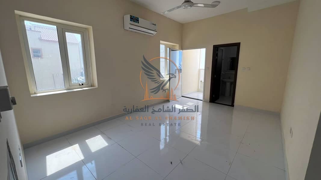 8 apartment-for-rent-property-08. jpg