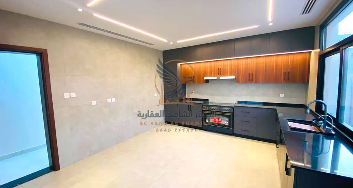 14 فيلا-للا-يجار-5-غرف-عجمان-الحليو-2-فيلا-صورة-العقار-08. jpg