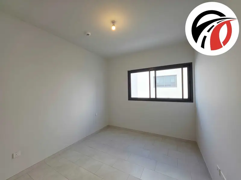End Corner 4Bed+Maid Room Villa | Single Row | Private Garden
