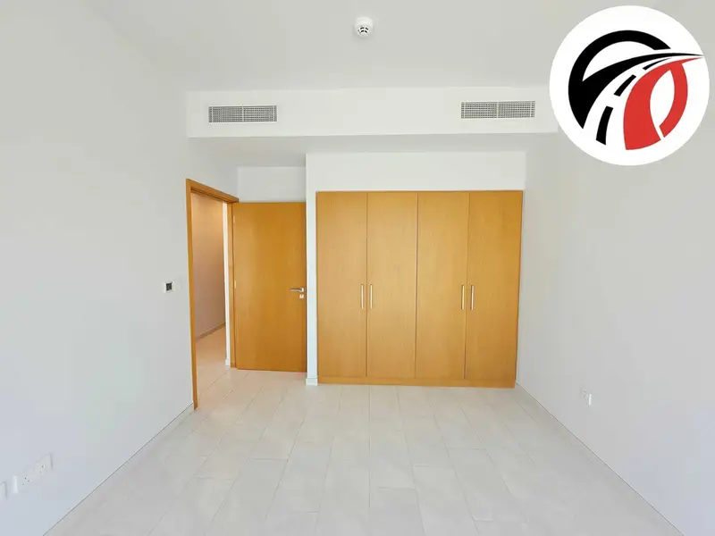 End Corner 4Bed+Maid Room Villa | Single Row | Private Garden