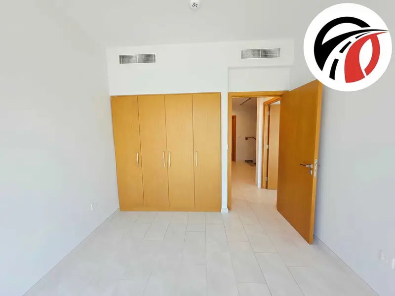 End Corner 4Bed+Maid Room Villa | Single Row | Private Garden