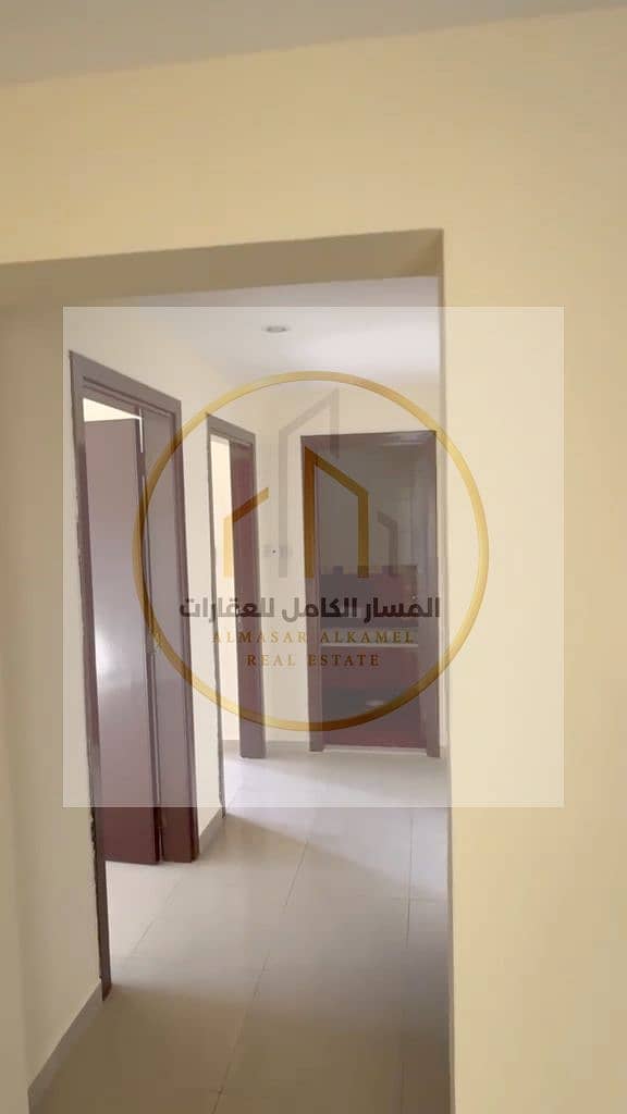 6 09_Hallway. jpg