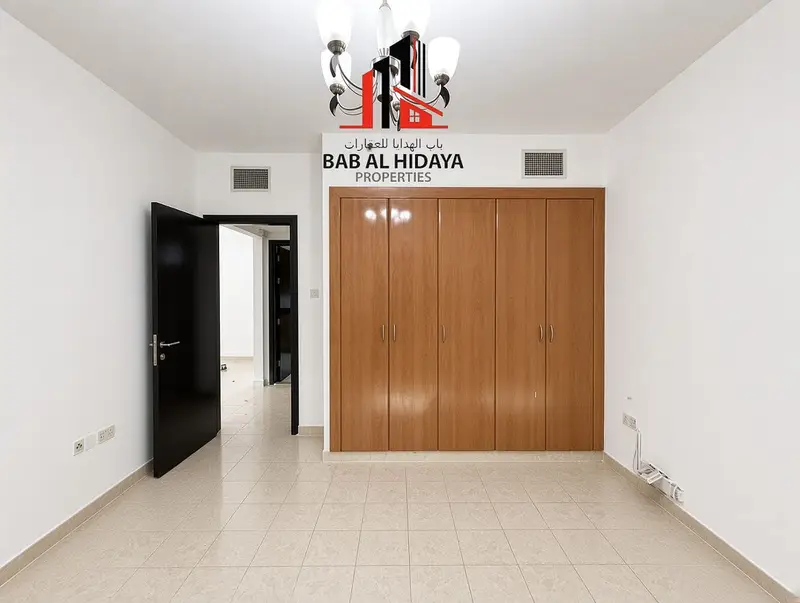 MASSIVE SIZE 1 BEDROOM HALL WITH 2 WASHROOMS AND BALCONY