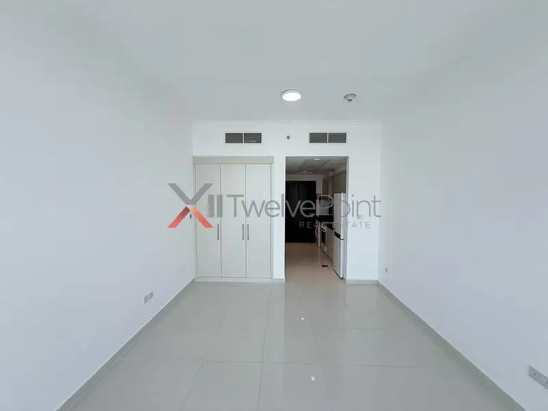Golf View Studio | Balcony | Carson Tower C