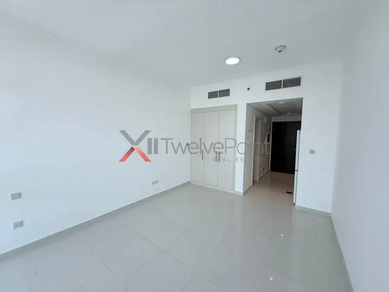 Golf View Studio | Balcony | Carson Tower C