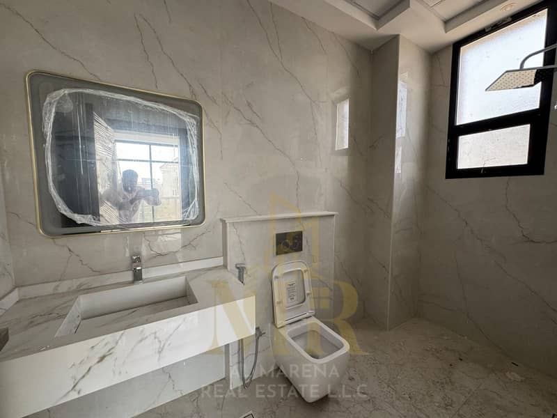 28 WhatsApp Image 2026-10-18 at 8.53. 49 PM (4). jpeg